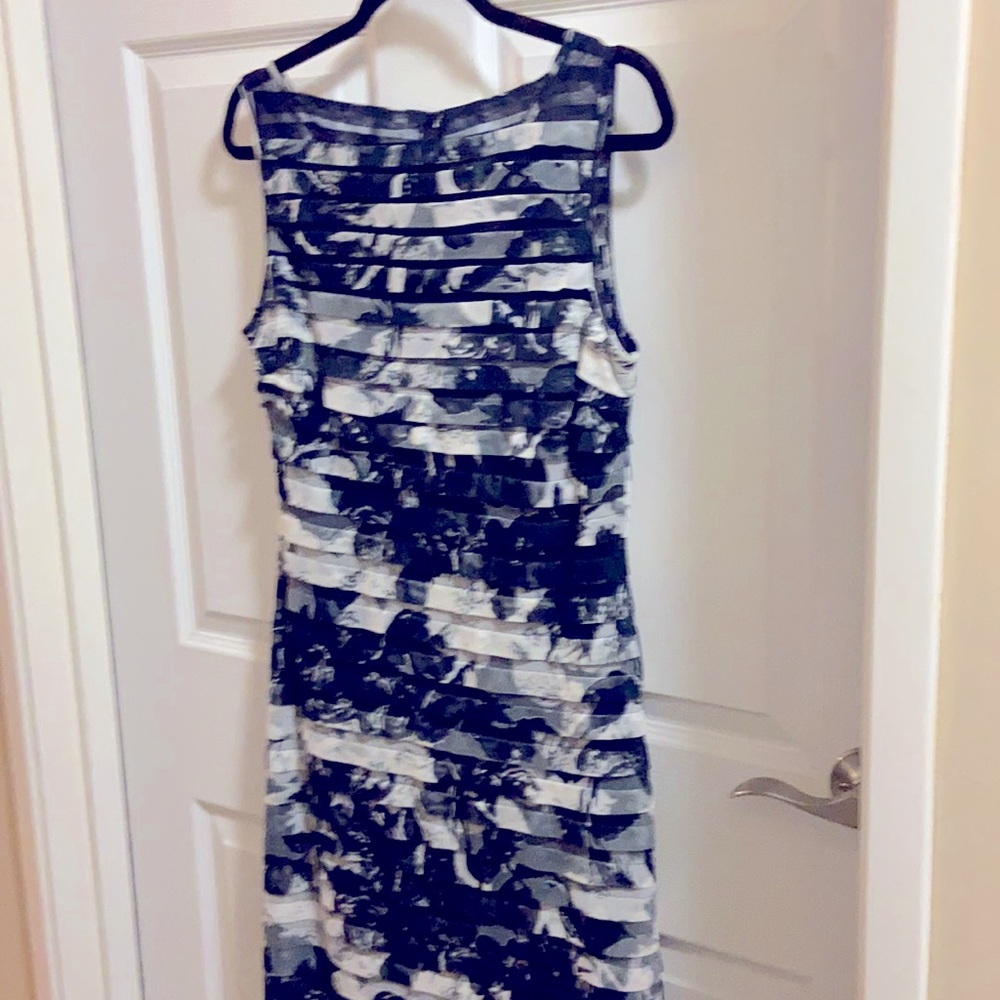 Adriana Papell black/white dress